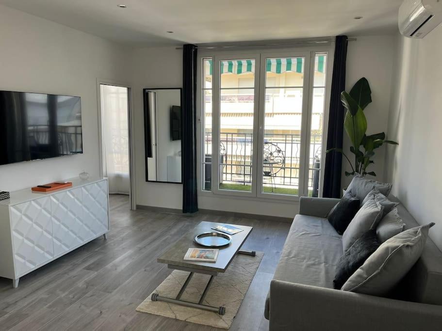 Vue Mer Le Montana Cannes Extérieur photo